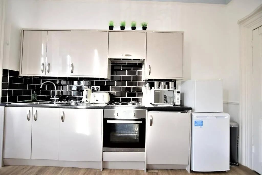 Apartamento Flash Sales Offer - Any Week Day No Minimum Night Restrictions Central Hove 1 Bedroom Flat Bn38Bru02 Reino Unido