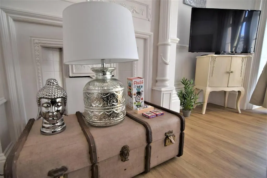 Flash Sales Offer - Any Week Day No Minimum Night Restrictions Central Hove 1 Bedroom Flat Bn38Bru02