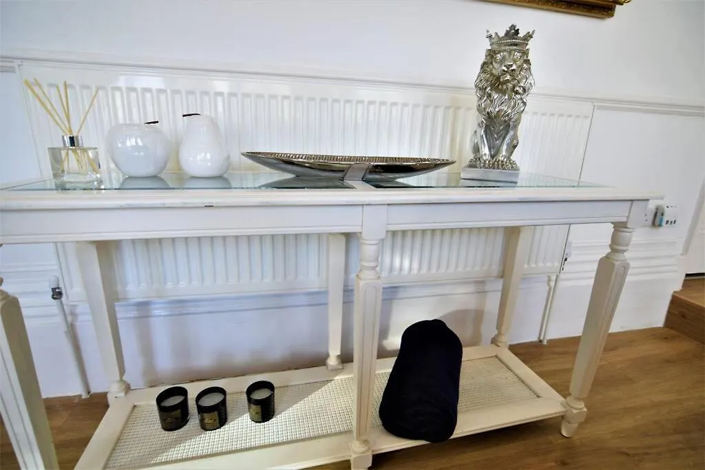 Flash Sales Offer - Any Week Day No Minimum Night Restrictions Central Hove 1 Bedroom Flat Bn38Bru02 0*,